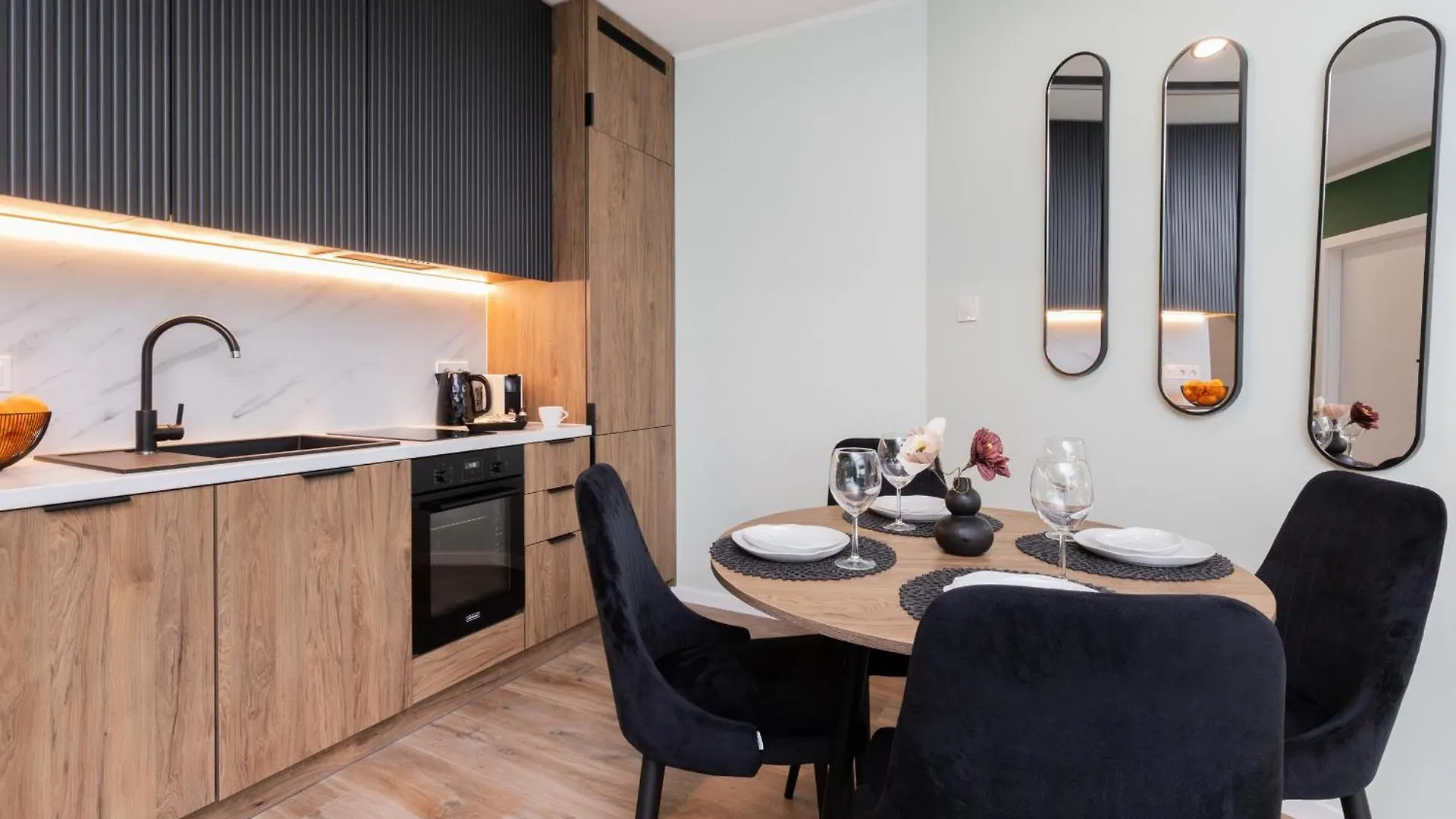 Green Apartment In Gdansk With Free Access To The Gym And Parking By Noclegi Renters